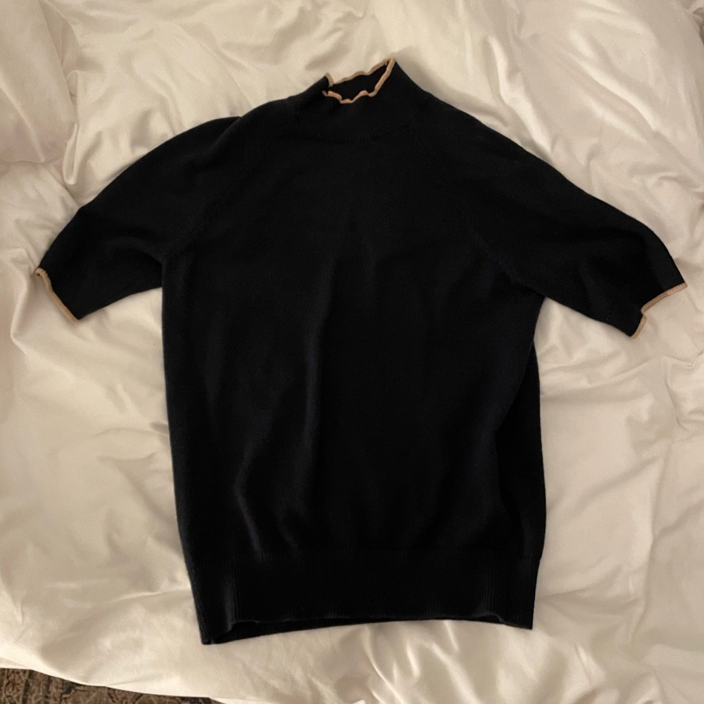 Ann Taylor Navy Short Sleeve Sweater with Tan Trim